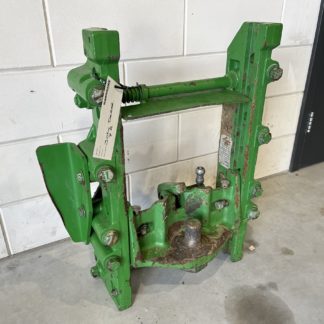 Sauermann ladder hitch with Pitonfix John Deere 7R